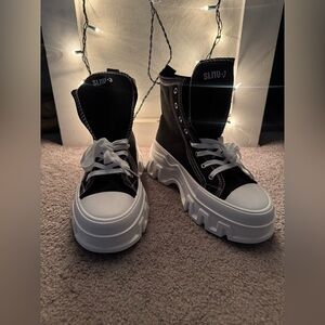 Brand New SLNU*3 Men's Fashion Sneakers